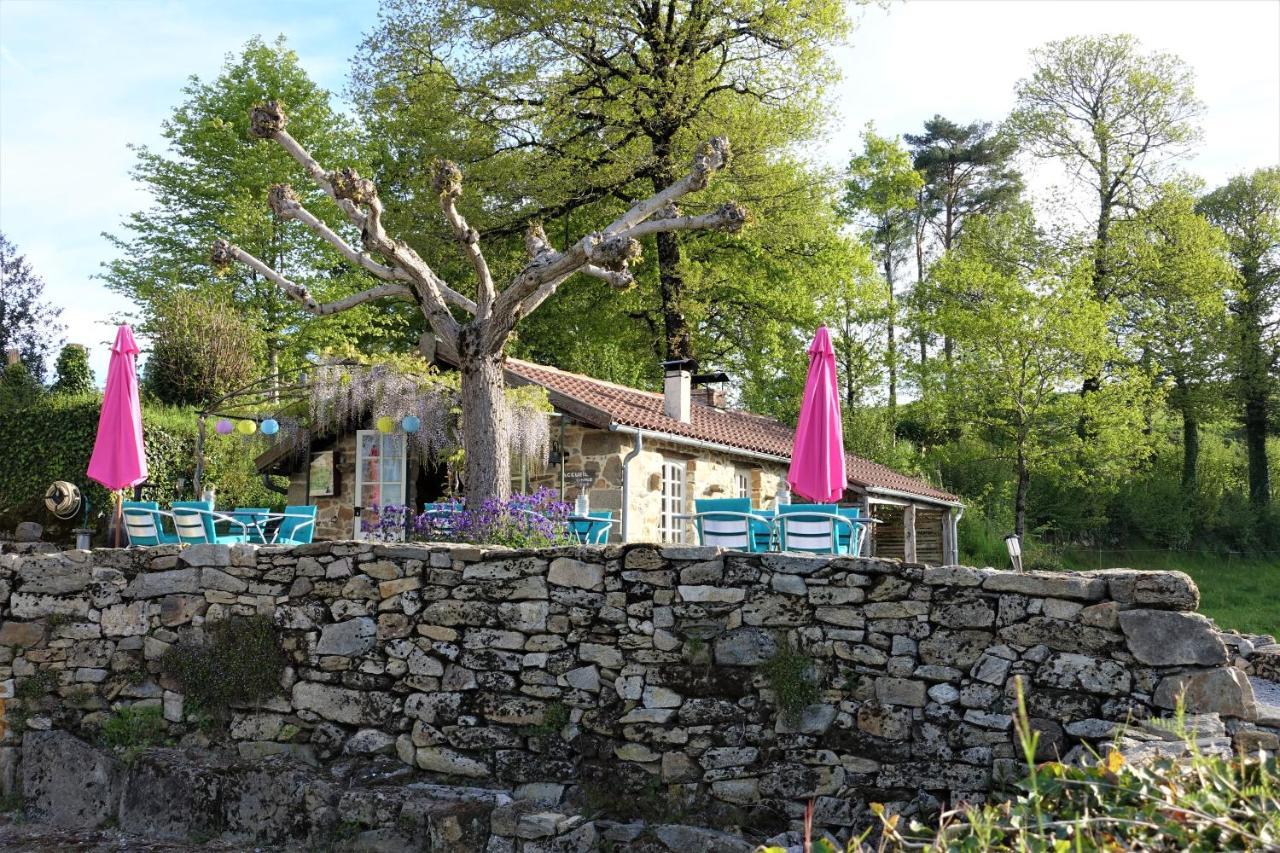 Domaine Les Teuilleres Bed & Breakfast Lacam-dʼOurcet Екстериор снимка