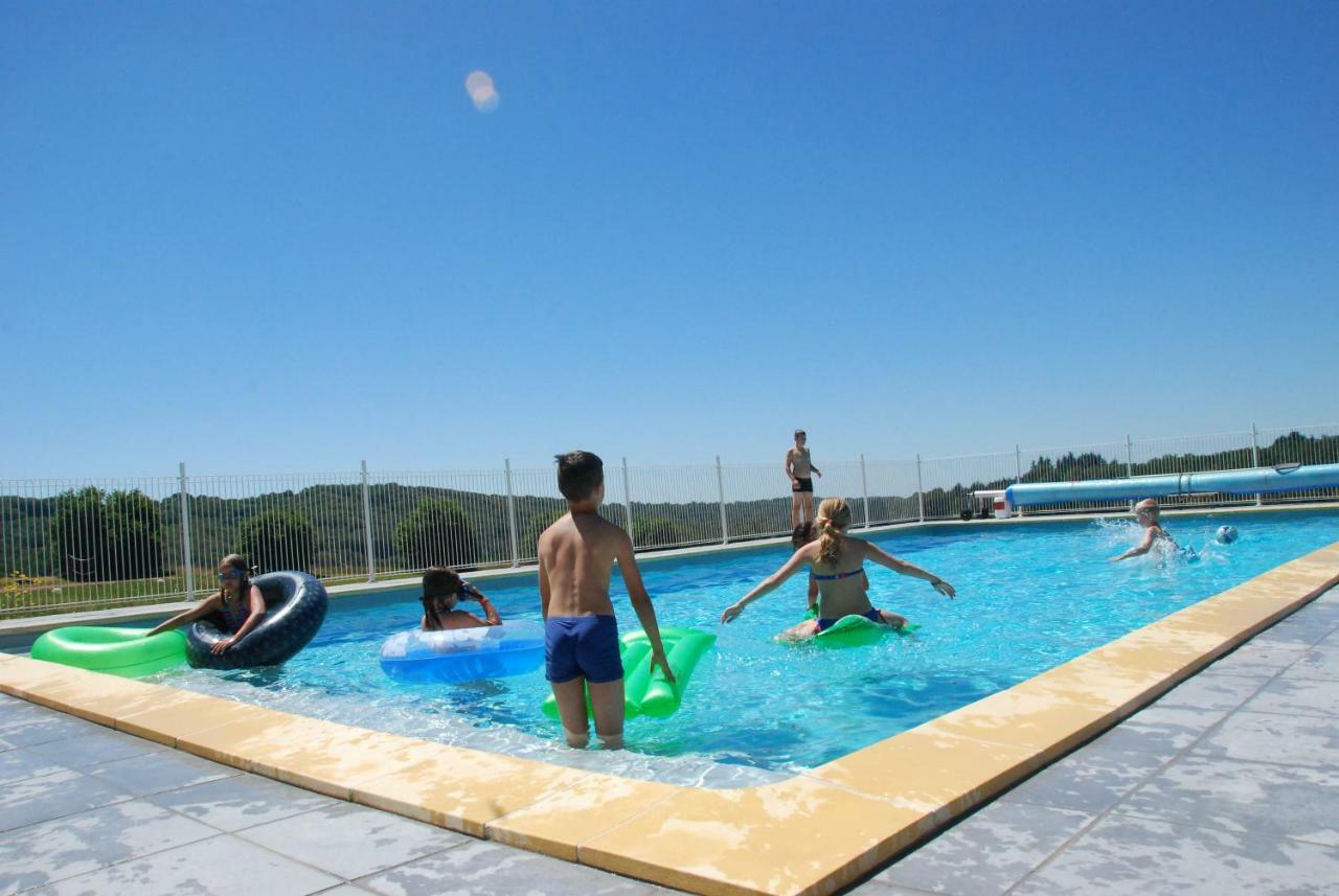 Domaine Les Teuilleres Bed & Breakfast Lacam-dʼOurcet Екстериор снимка