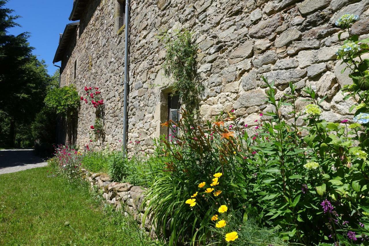 Domaine Les Teuilleres Bed & Breakfast Lacam-dʼOurcet Екстериор снимка